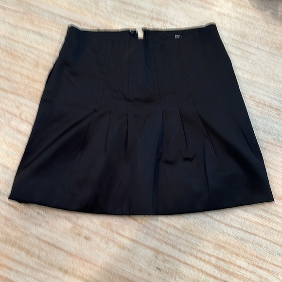 Black Mini H&M Skirt - Picture 3 of 13